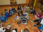 Návštěva školáků ve školce